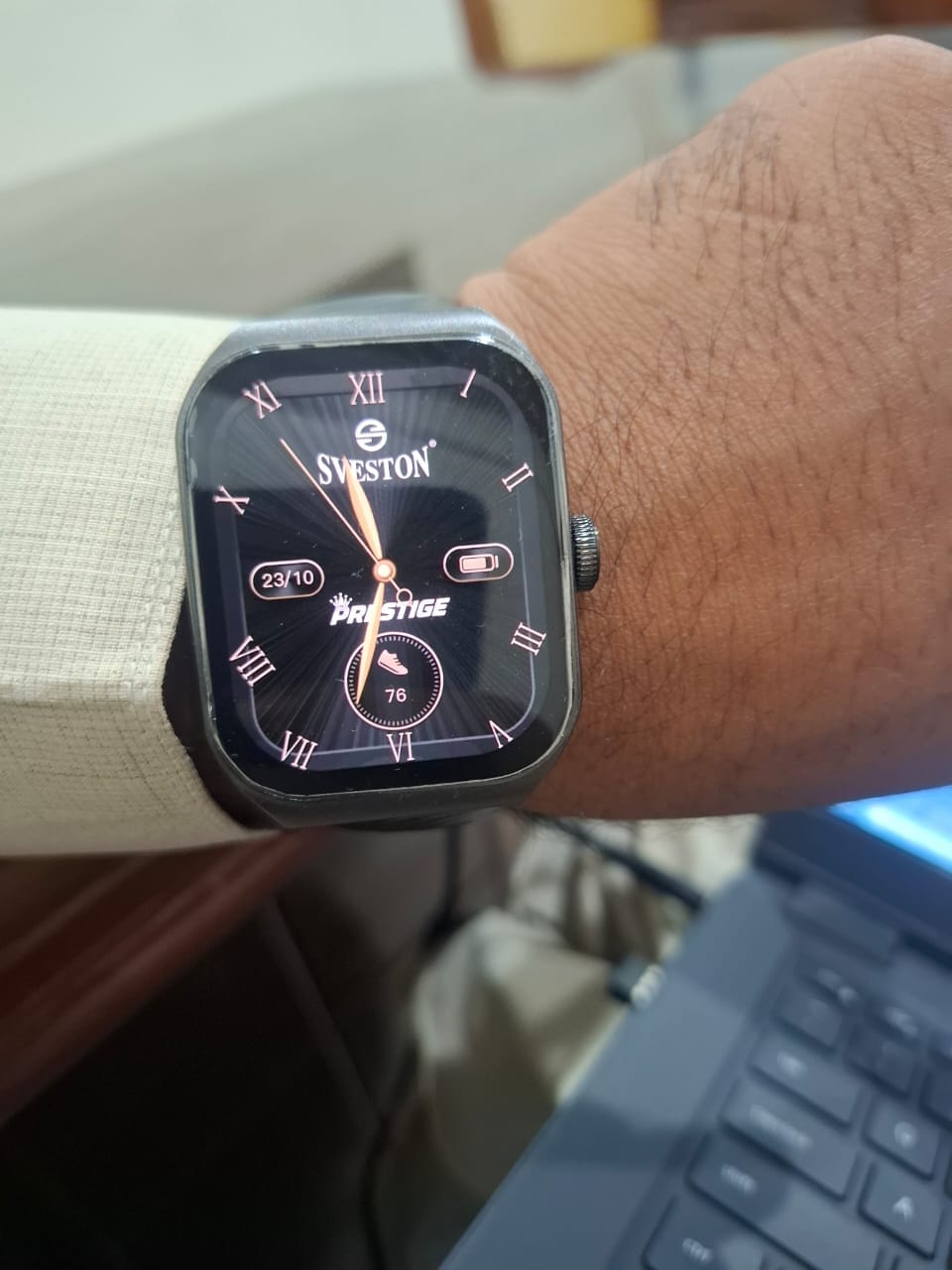 Customer photo review of Prestige Chain Smartwatch + Silicon Strap