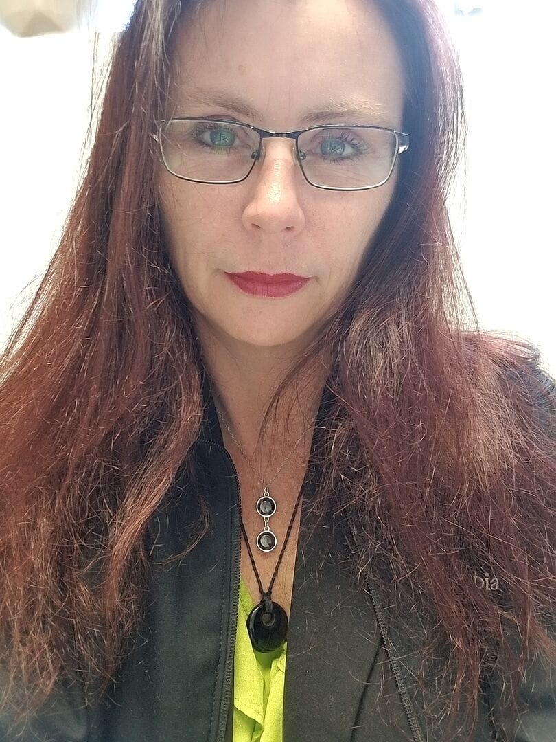 Customer photo review of Mini Ituri Necklace in Silver