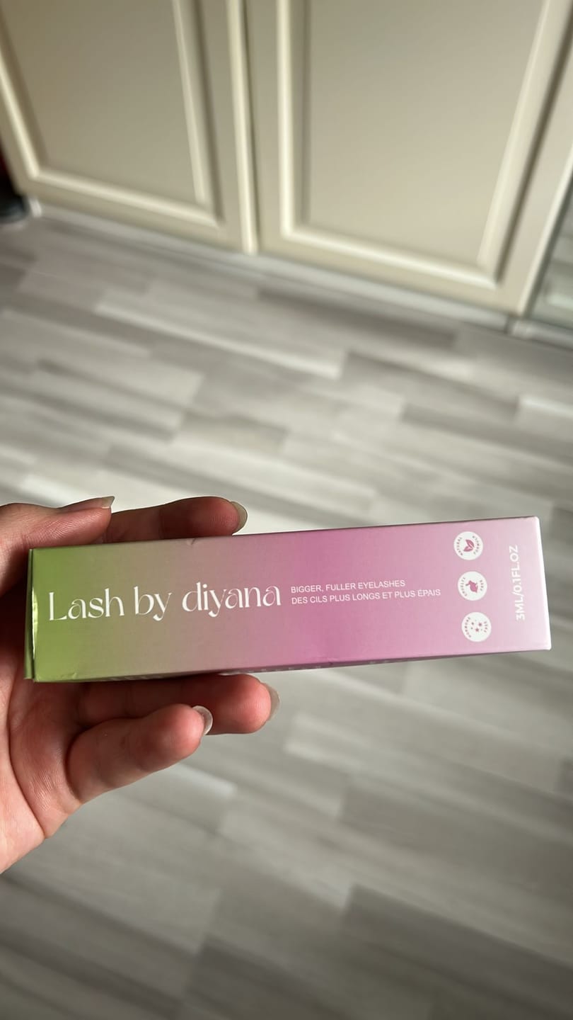 Customer photo review of Sérum pour croissance de cils - Des cils plus longs et plus épais naturellement !