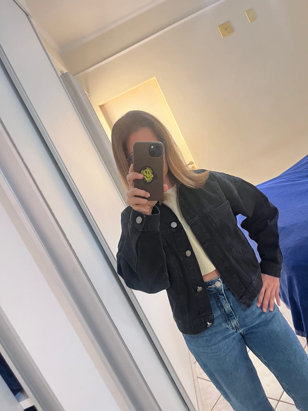 Customer photo review of Jaqueta Jeans Oversized Andiroba Preta