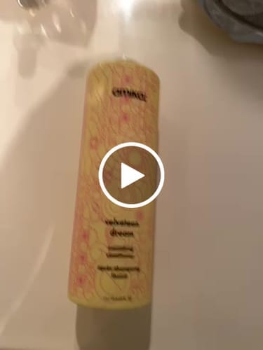 Customer photo review of Amika Velveteen Dream Smoothing Conditioner