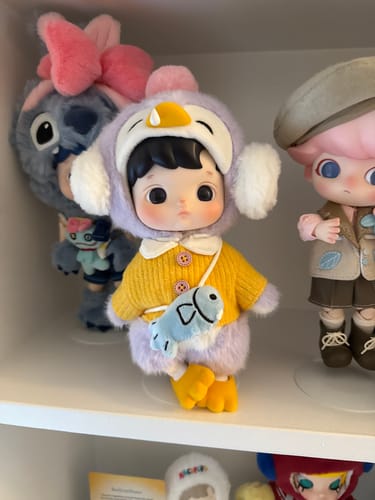 Customer photo review of HACIPUPU Penguin Action Figure