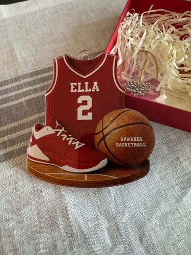 Customer photo review of Basketball Kit 3D Effect - Personalized Acrylic Ornament - Christmas Gift For Son, Boyfriend, Gift For Him