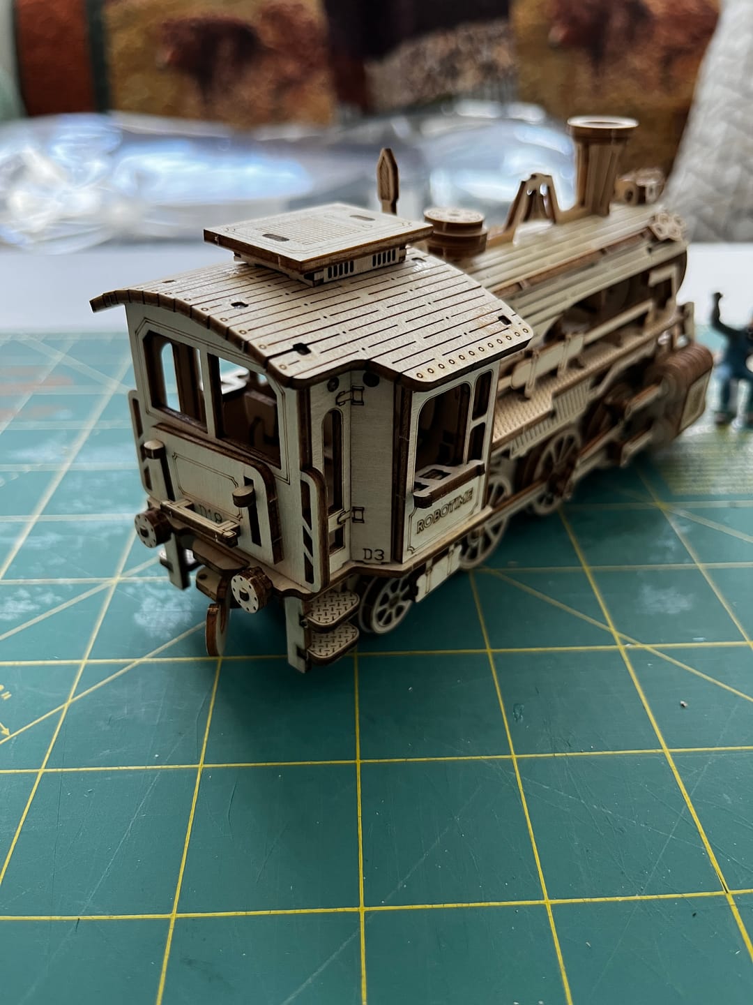 Customer photo review of 1:80 Wooden Steam Locomotive & Tender Kit — Natural Plywood, 308 Pieces