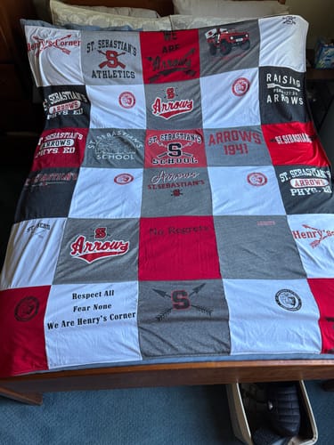 Customer photo review of Premium T Shirt Quilt