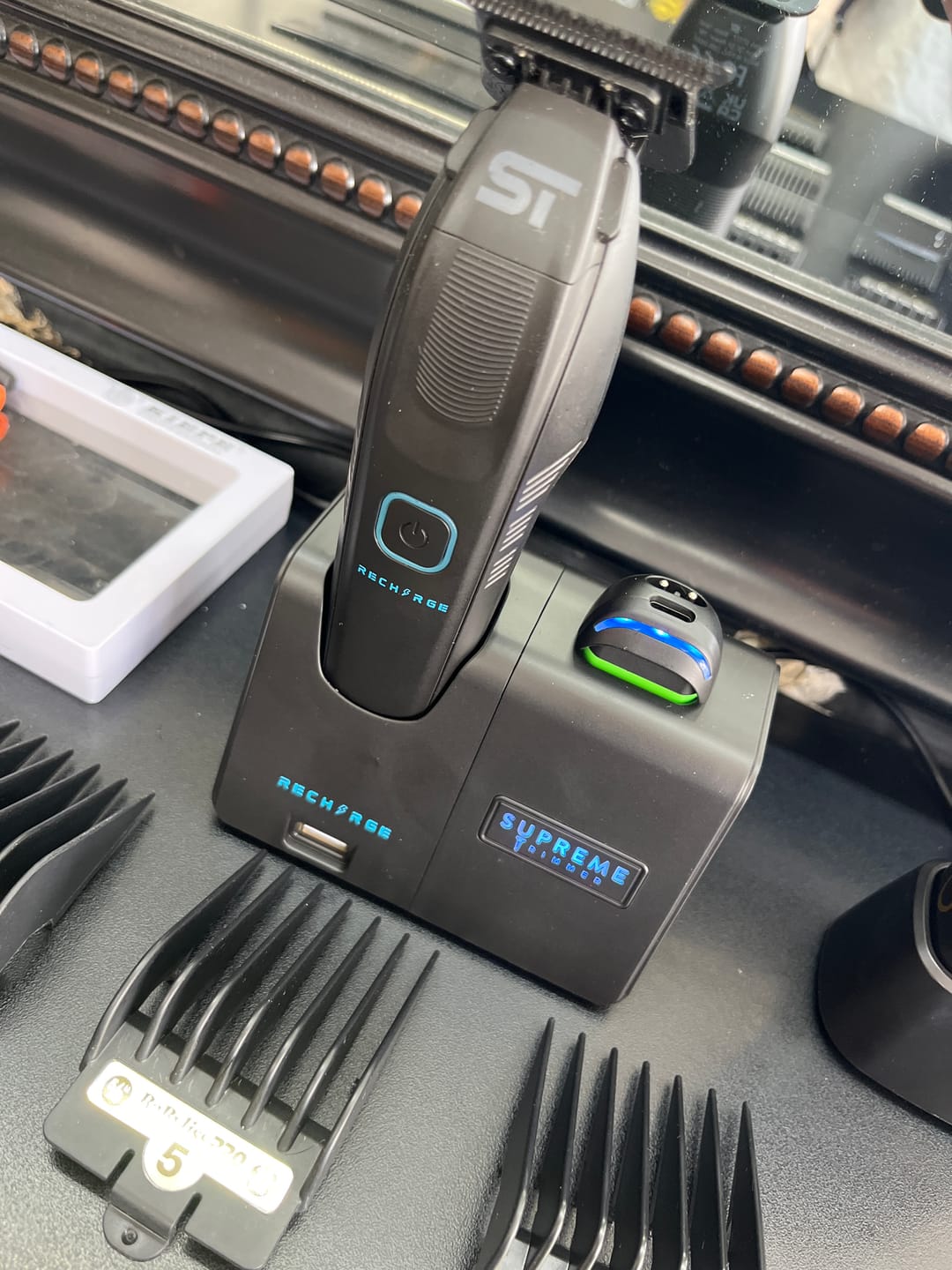 Customer photo review of Supreme Trimmer Recharge Black