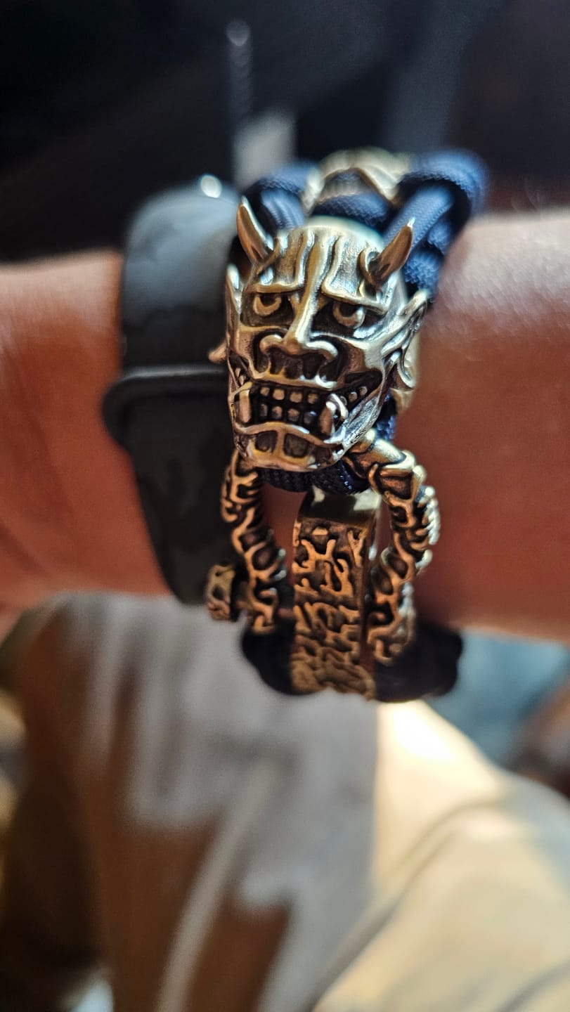 Customer photo review of The Oni Paracord Bracelet