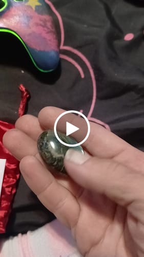 Customer video review of VIP Crystal Club ~ Monthly Crystal Tester