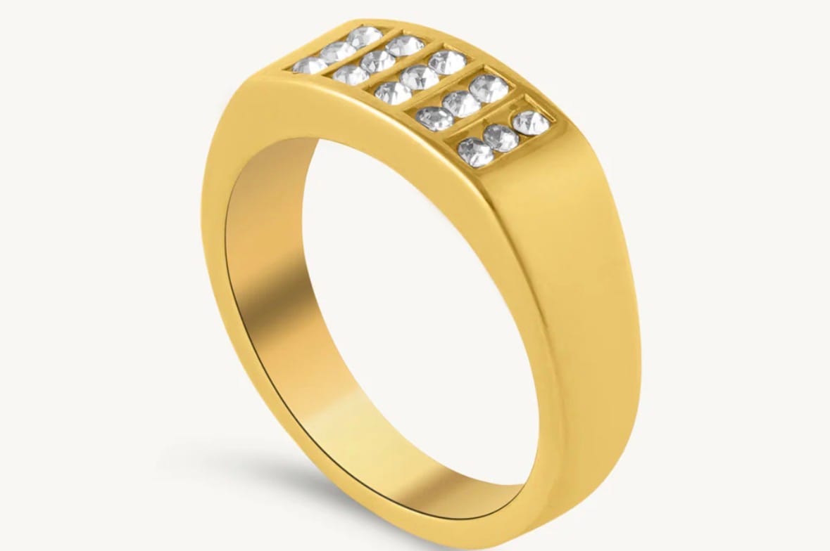 Customer photo review of Eterna Line Crystal Ring
