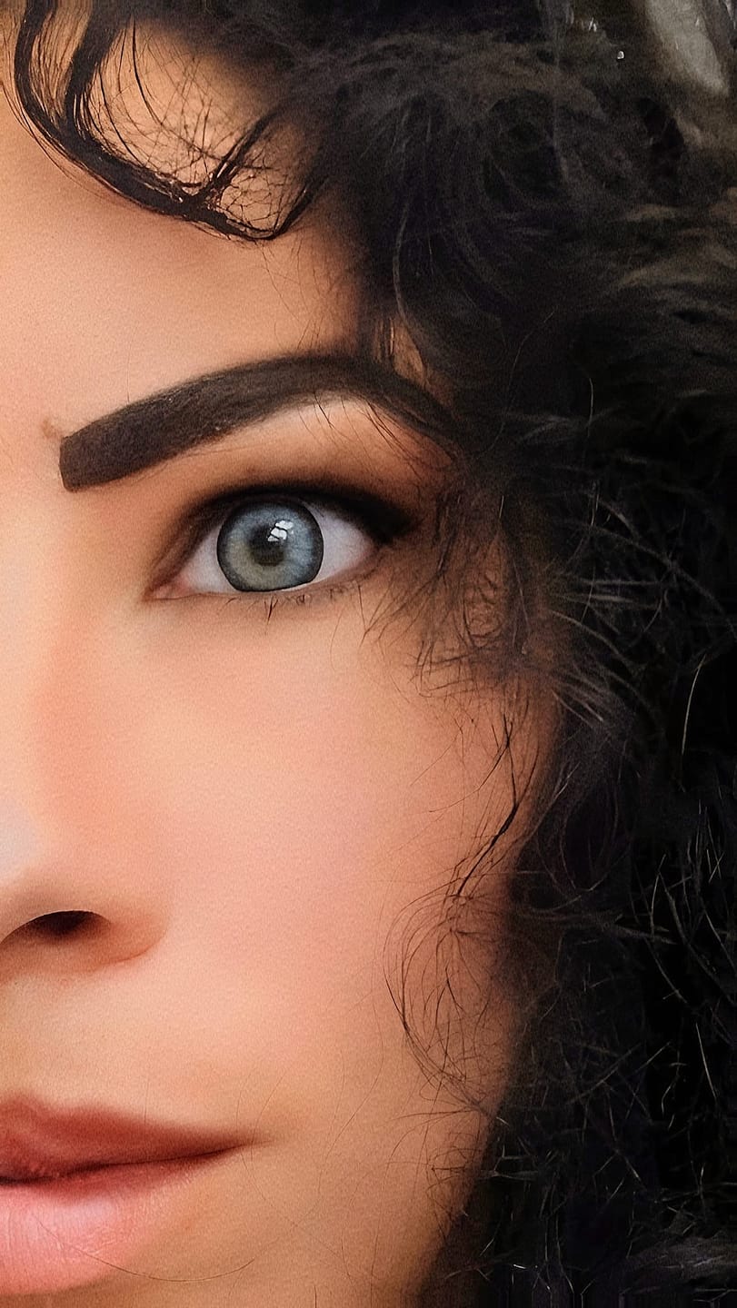 Customer photo review of Aine Swan Lake Blue Prescription Colored Contact Lenses