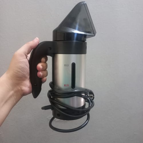 Customer photo review of Uakeen 1200W HandHeld Garment Steamer ZL-212