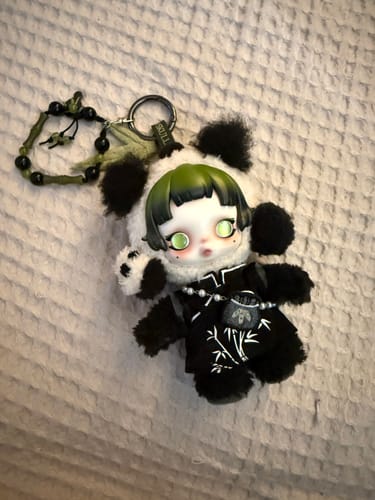 Customer photo review of POPMART SKULLPANDA clothes (No doll)