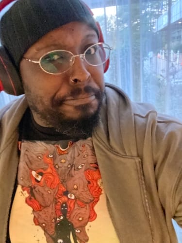 Customer photo review of Mother Earth, Unisex T-Shirt