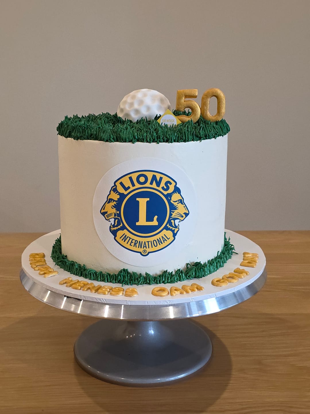 Customer photo review of 12 cm Round Custom Edible Icing Image