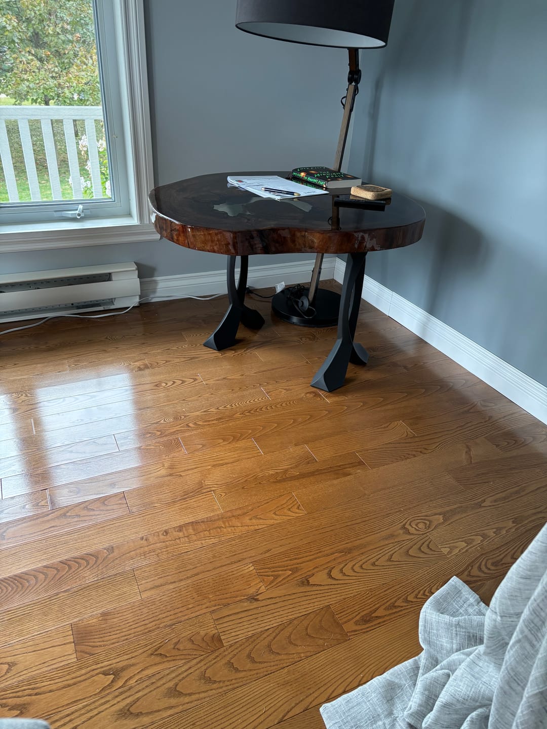 Customer photo review of End Table Legs 219 Curva 20" H Mid-Century Modern Style