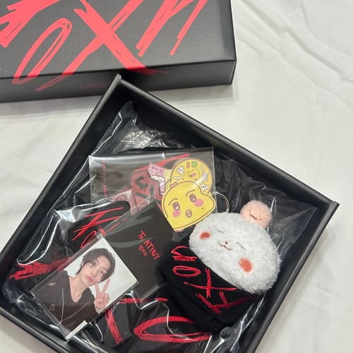 Customer photo review of ATEEZ - MINGI FIX ON : ALT ACC PACK