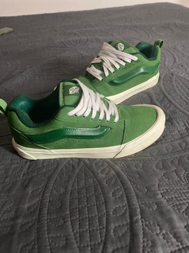 Customer photo review of Zapatillas Vans Knu Skool Mujer Verde