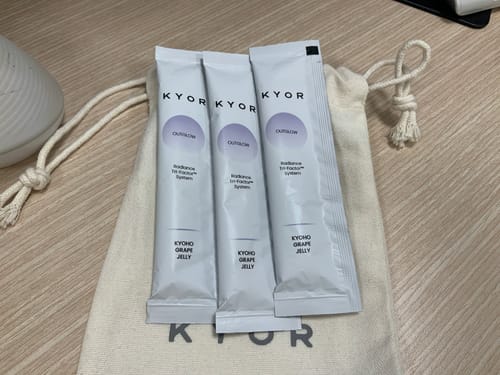 Customer photo review of OUTGLOW - Radiance Tri-Factor™ Jelly