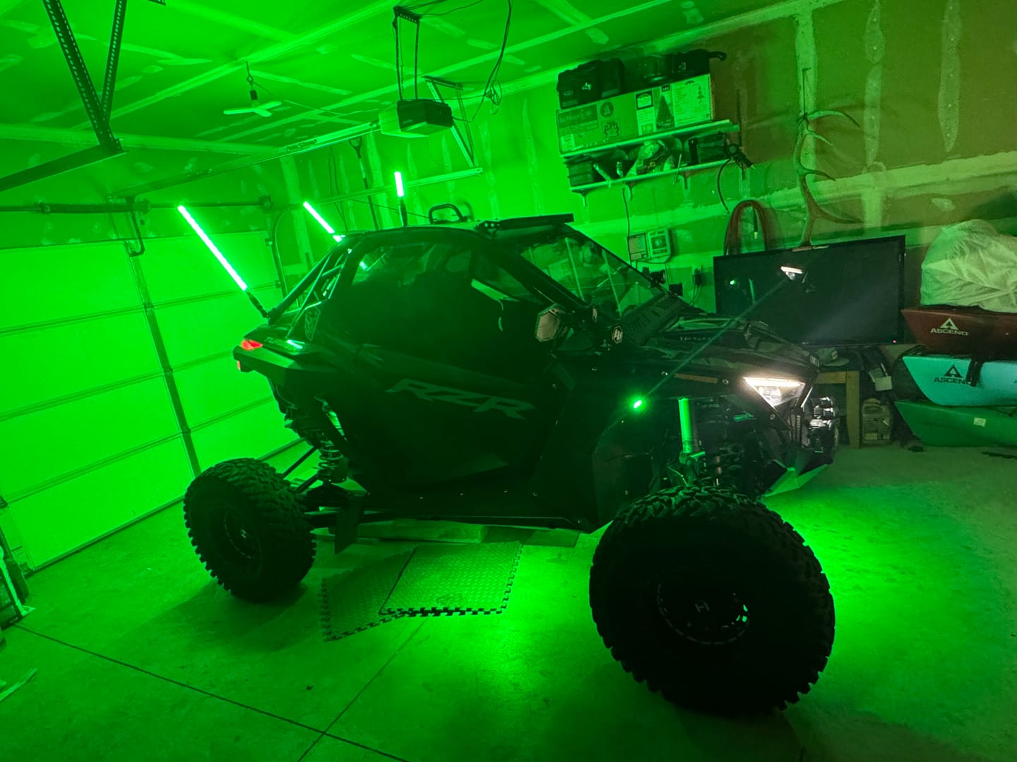 Customer photo review of HYPER LED WHIPS