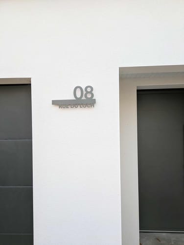 Customer photo review of Numero civico e testo sagomato modello Line 02 Alluminio