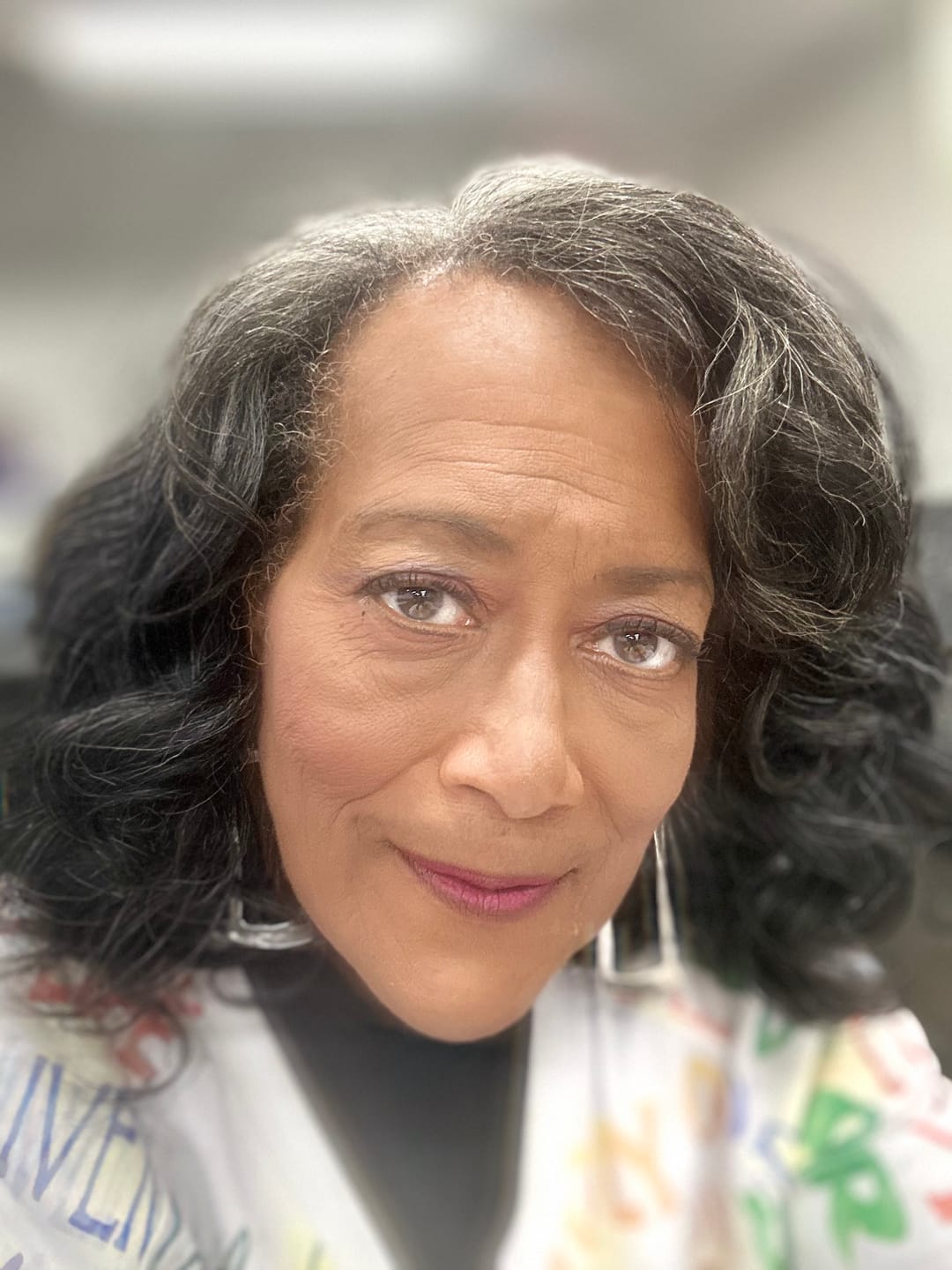 Customer photo review of Bare Lace Platinum Glow Glueless Human Hair Blend 13x6 Hand-Made Lace Front Wig - JOSEPHINE - By Sensationnel