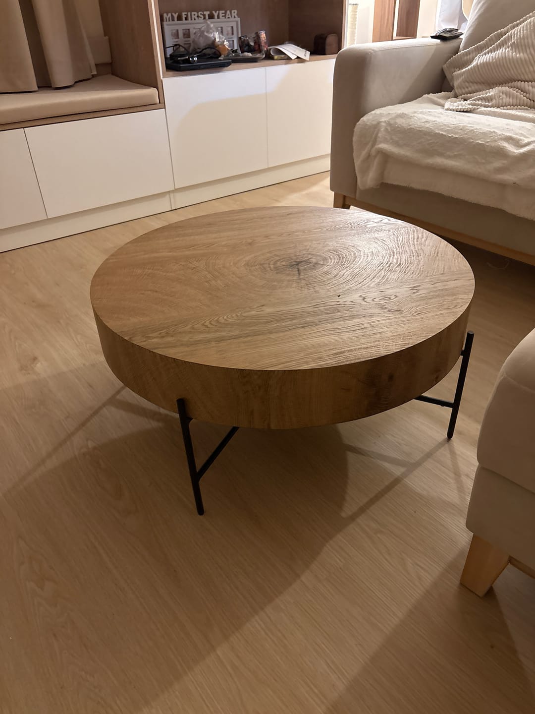 Customer photo review of Masuta cafea BROOKLYN, stejar natural/negru, 80x80x37 cm