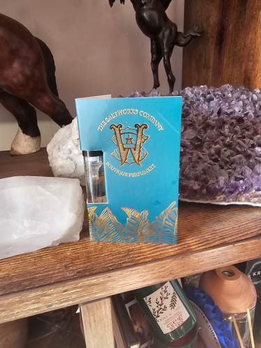 Customer photo review of Tabac Soleil