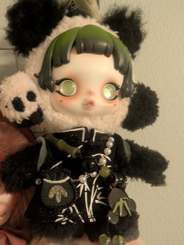 Customer photo review of POPMART SKULLPANDA clothes (No doll)