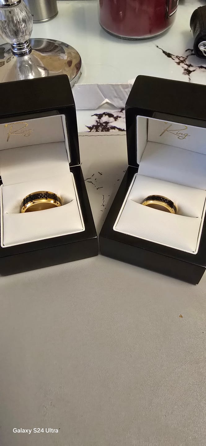 Customer photo review of The Third Dimension Wonder Ring Set