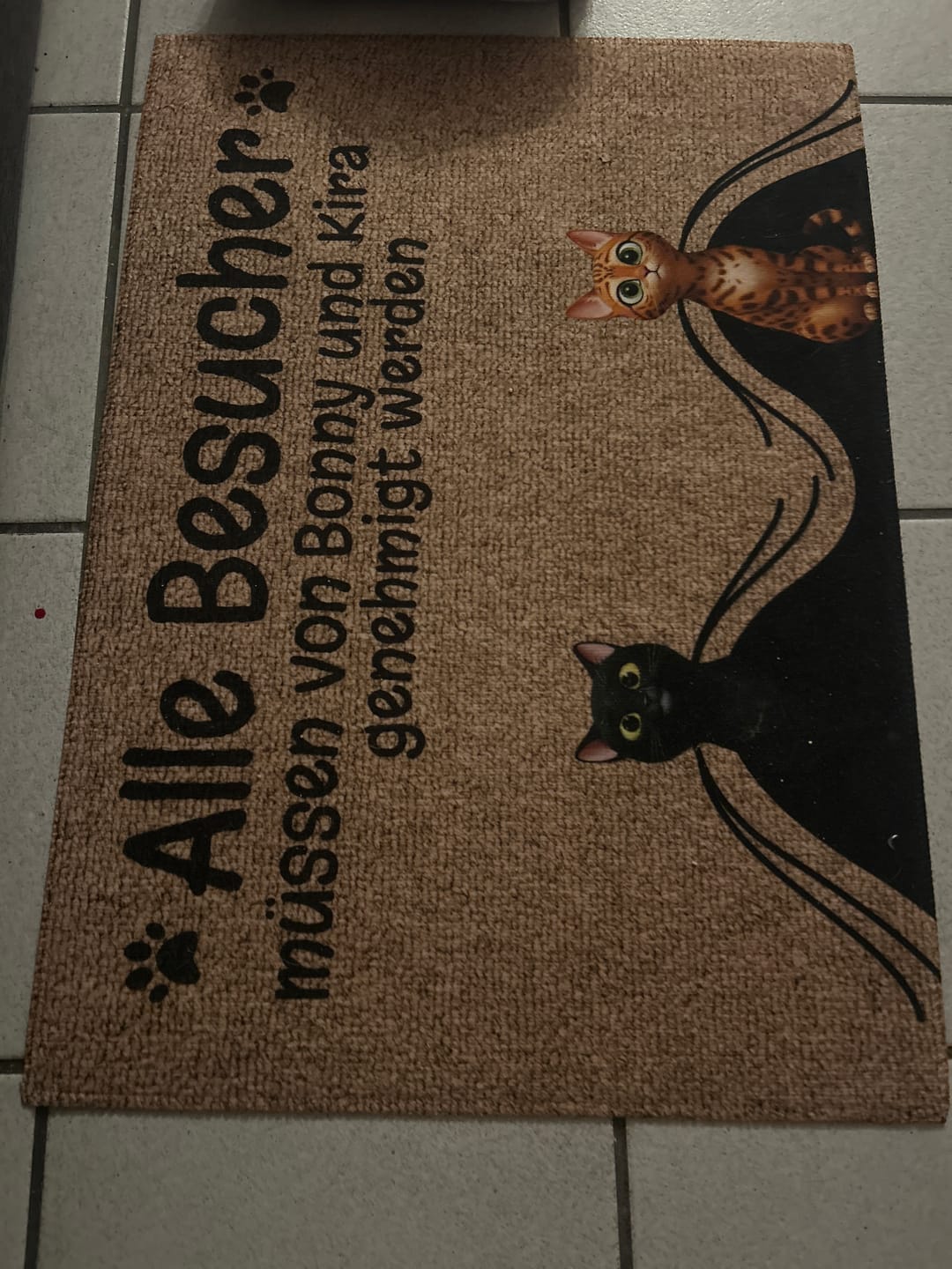 Customer photo review of Besuch genehmigt - Individuelle Fußmatte