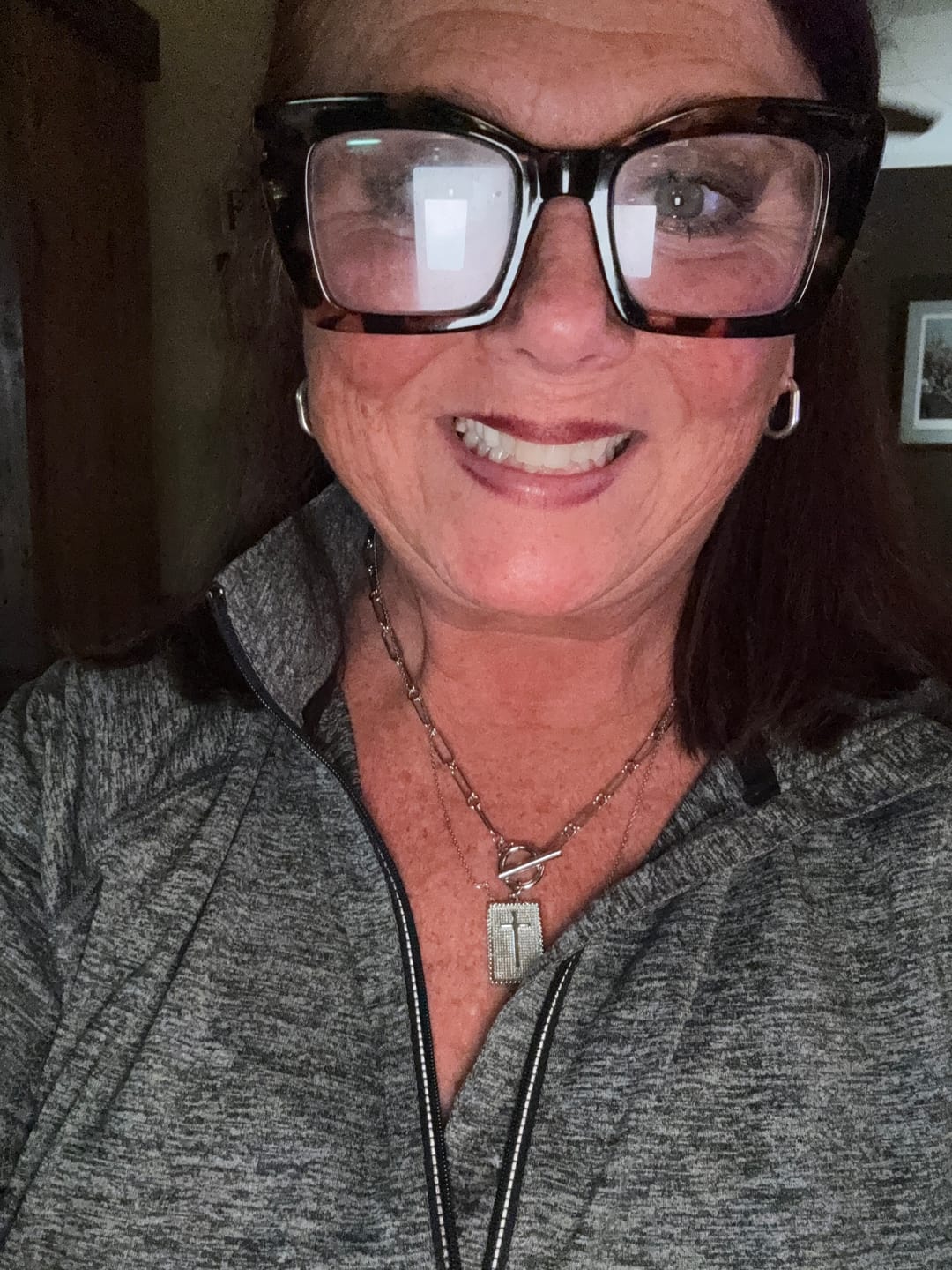 Customer photo review of The Eternal Pendant Necklace
