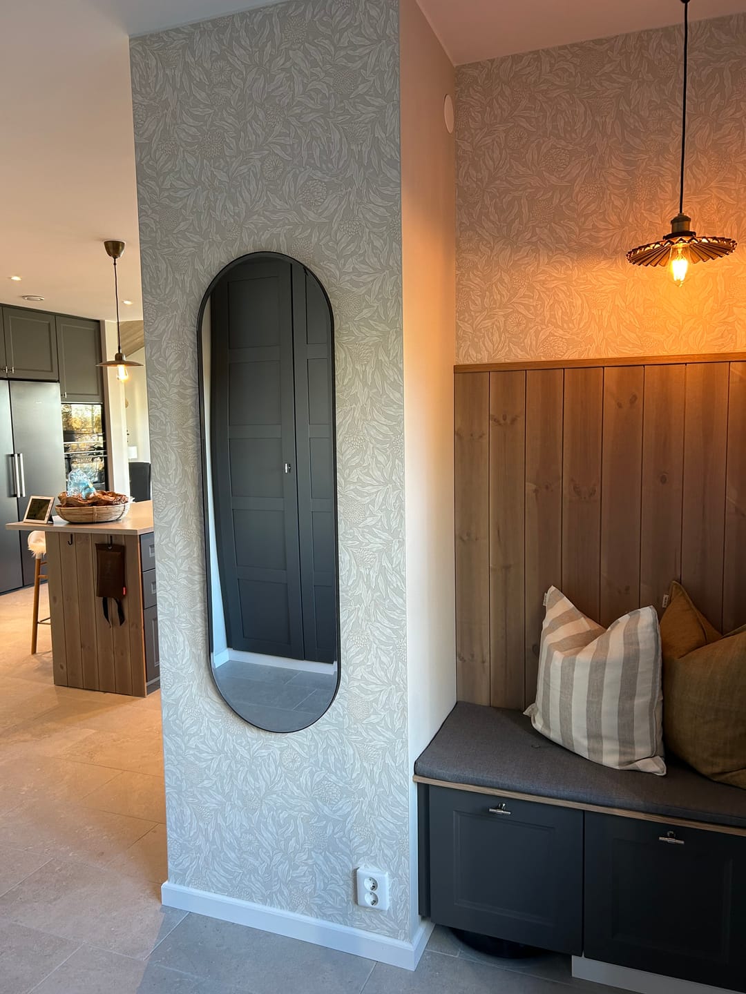 Customer photo review of Oval Mirror No. 2 | 130 x 40 cm