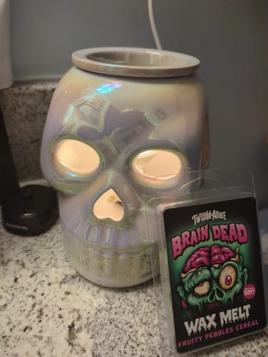 Customer photo review of Brain Dead Wax Melt