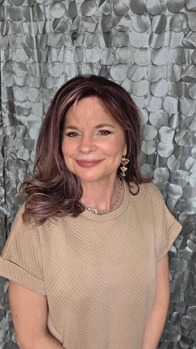 Customer photo review of Outre Perfect Hairline Glueless 13x6 HD Lace Front Wig - MONTANA - Salon-Styled Bangs