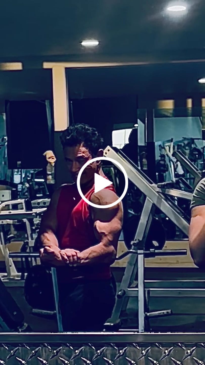 Customer video review of ALPHA COMPRESSION TANK TOP