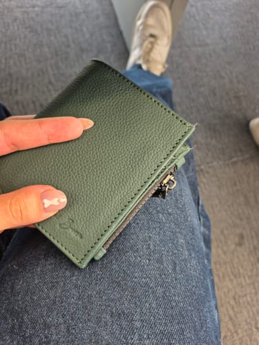 Customer photo review of Cartera Tijuana • Verde Bosque