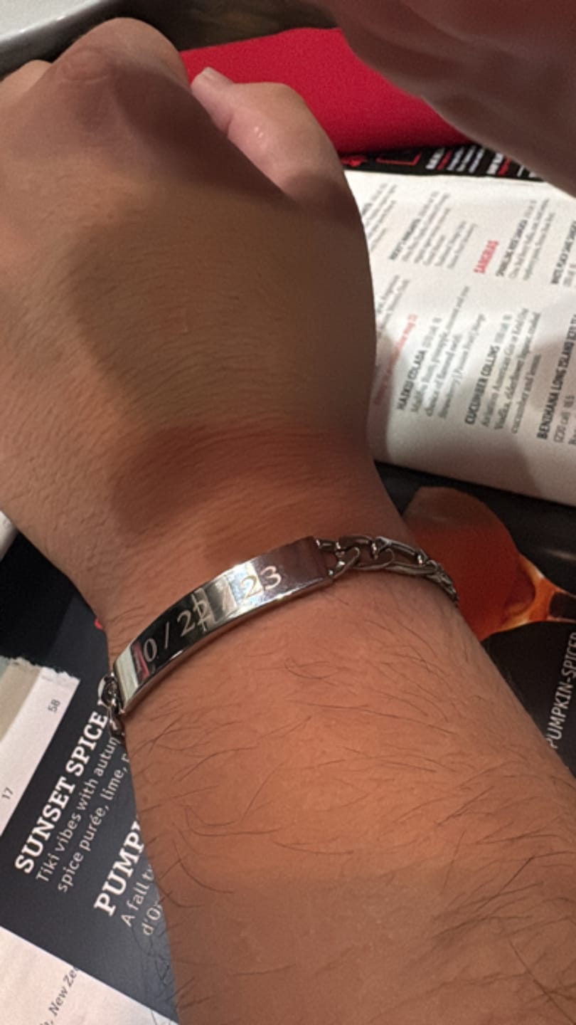 Customer photo review of 7mm Figaro Link ID Bracelet
