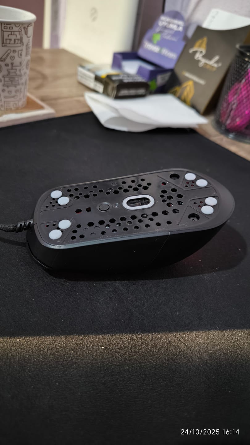 Customer photo review of X-Raypad Jade Mouse Skates