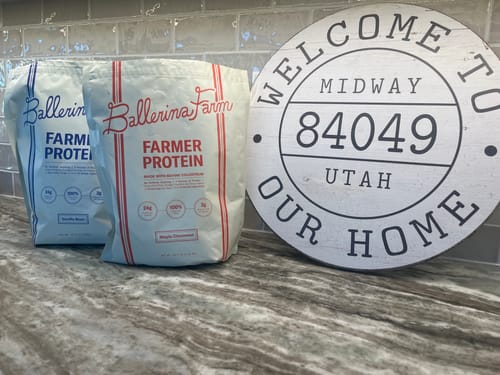 Customer photo review of Ballerina Farm Farmer Protein Powder *