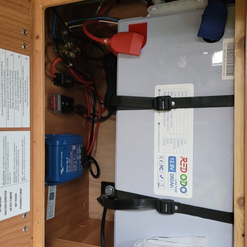 Customer photo review of Redodo Batterie lithium LiFePO4 12V 280Ah Basse Température