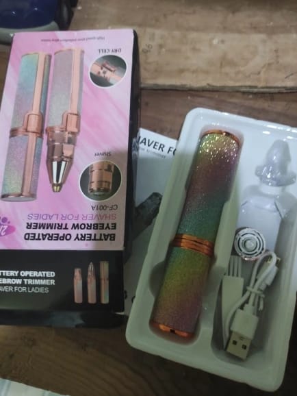 Customer photo review of 2 In 1 Rechargeable Flawless Eyebrow & Facial Hair Remover