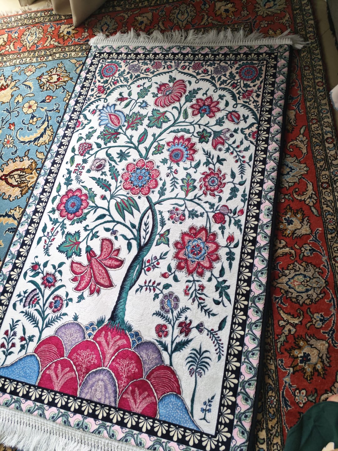 Customer photo review of Floral  Padded Prayer Mat