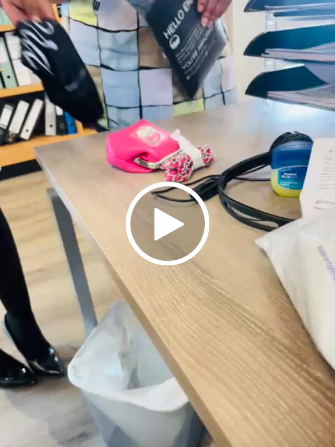 Customer video review of Pink Era Fashion Coin Purse