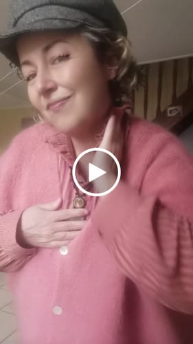Customer video review of Gilet Claudia - Rose boisé