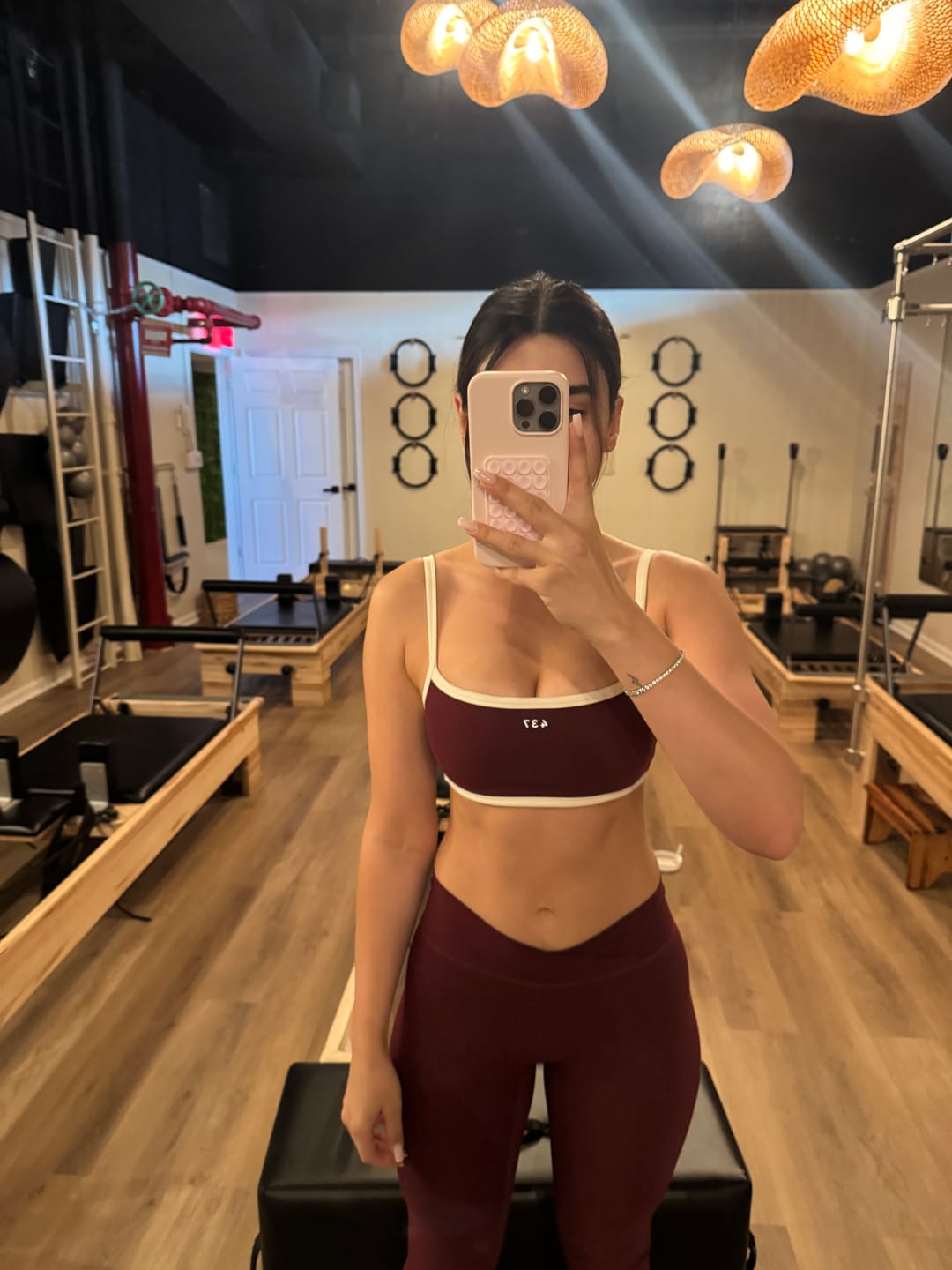 Customer photo review of The V Legging / Black-Cherry