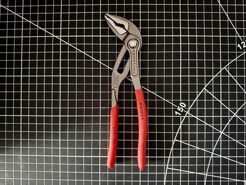 Customer photo review of Knipex 87 51 180 Cobra ES Water Pump Pliers, 7 1/4"