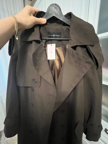 Customer photo review of Apoletli Acı Kahve Oversize Trençkot