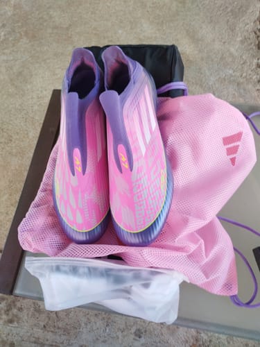 Customer photo review of F50 Laceless Lamine Yamal 2 - Violet/Rose/Jaune Fluo