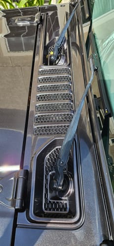 Customer photo review of Cowl Wiper Panel Painted OE Color (Fits JL/JT 2018-2025)