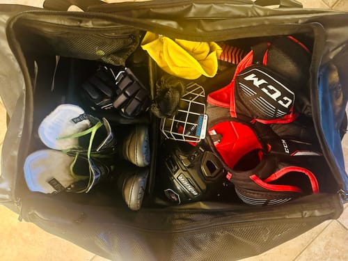 Customer photo review of Conway+Banks Hockey Bag